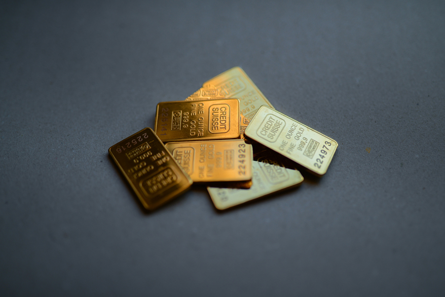 One ounce gold bars for sale in Denver and Aurora at Mile High Coin gold dealer